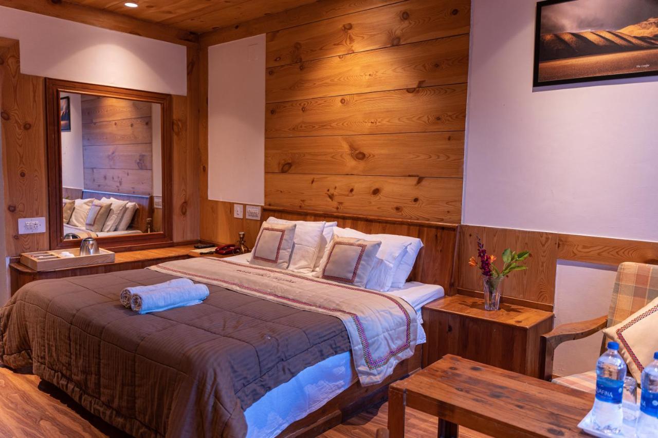 The Conifer Hotel Manali  Bagian luar foto