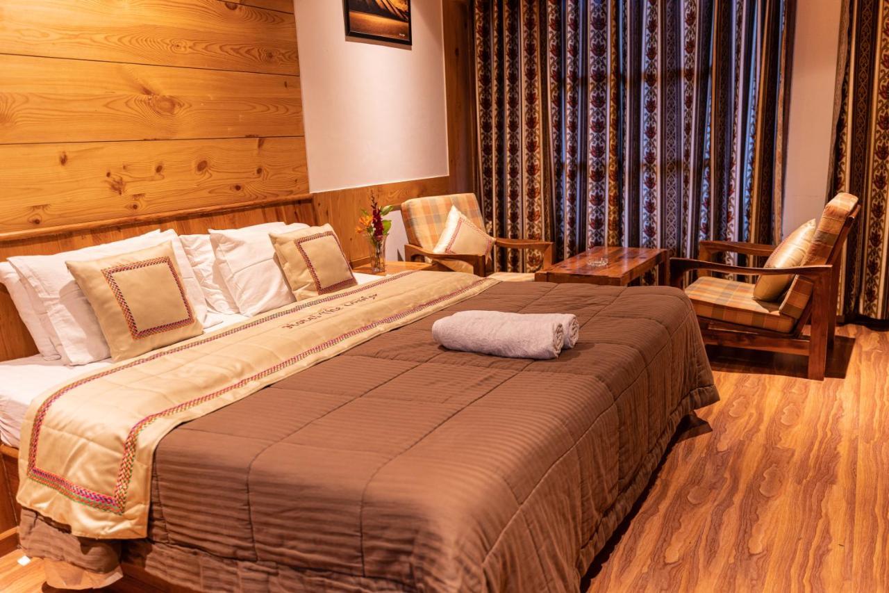 The Conifer Hotel Manali  Bagian luar foto