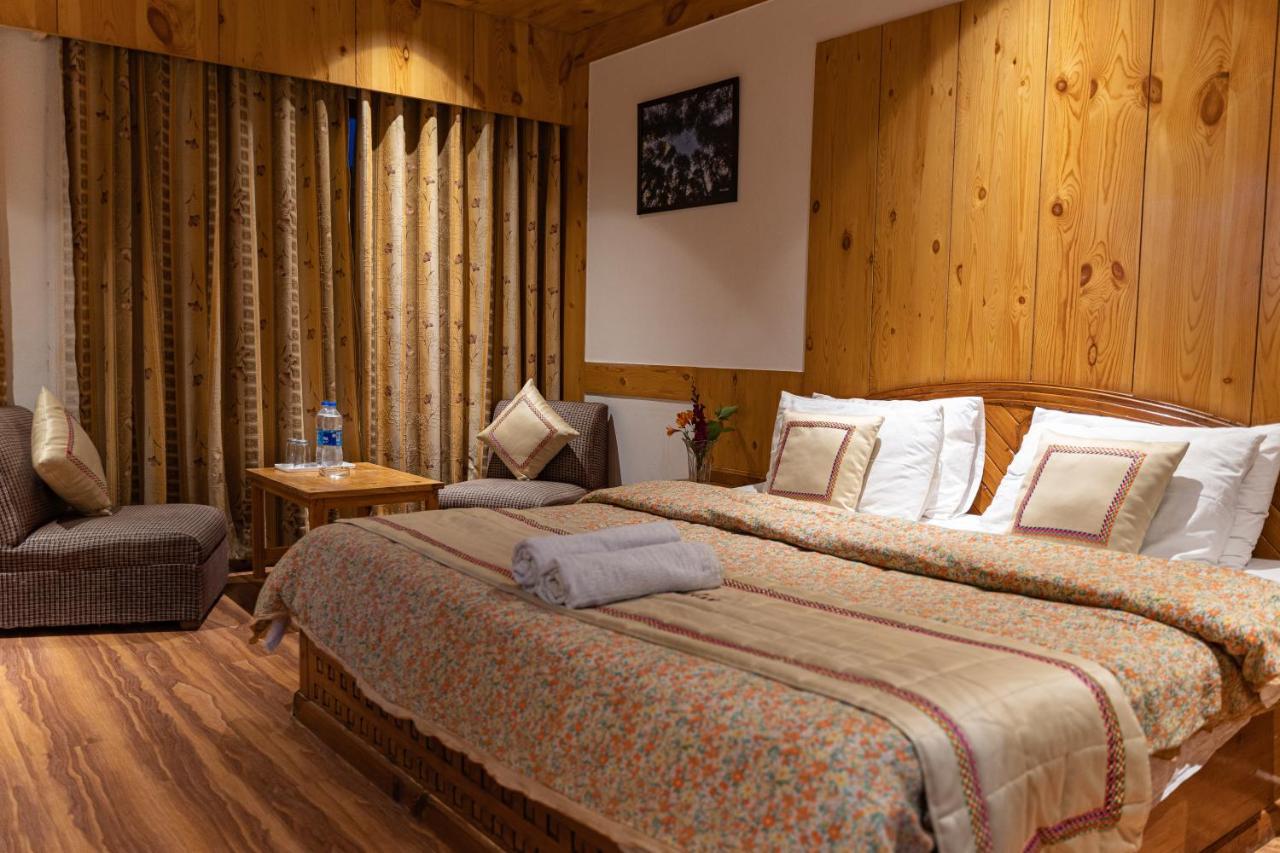 The Conifer Hotel Manali  Bagian luar foto