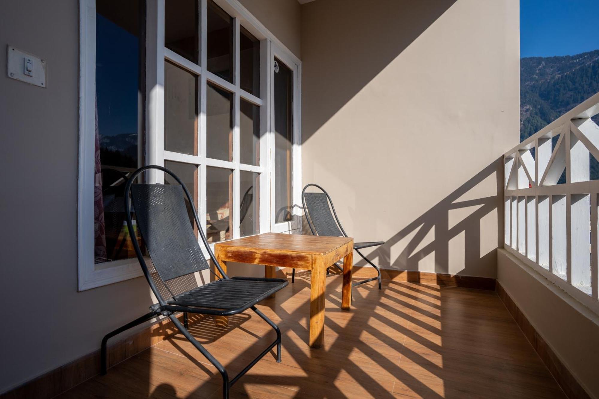 The Conifer Hotel Manali  Bagian luar foto