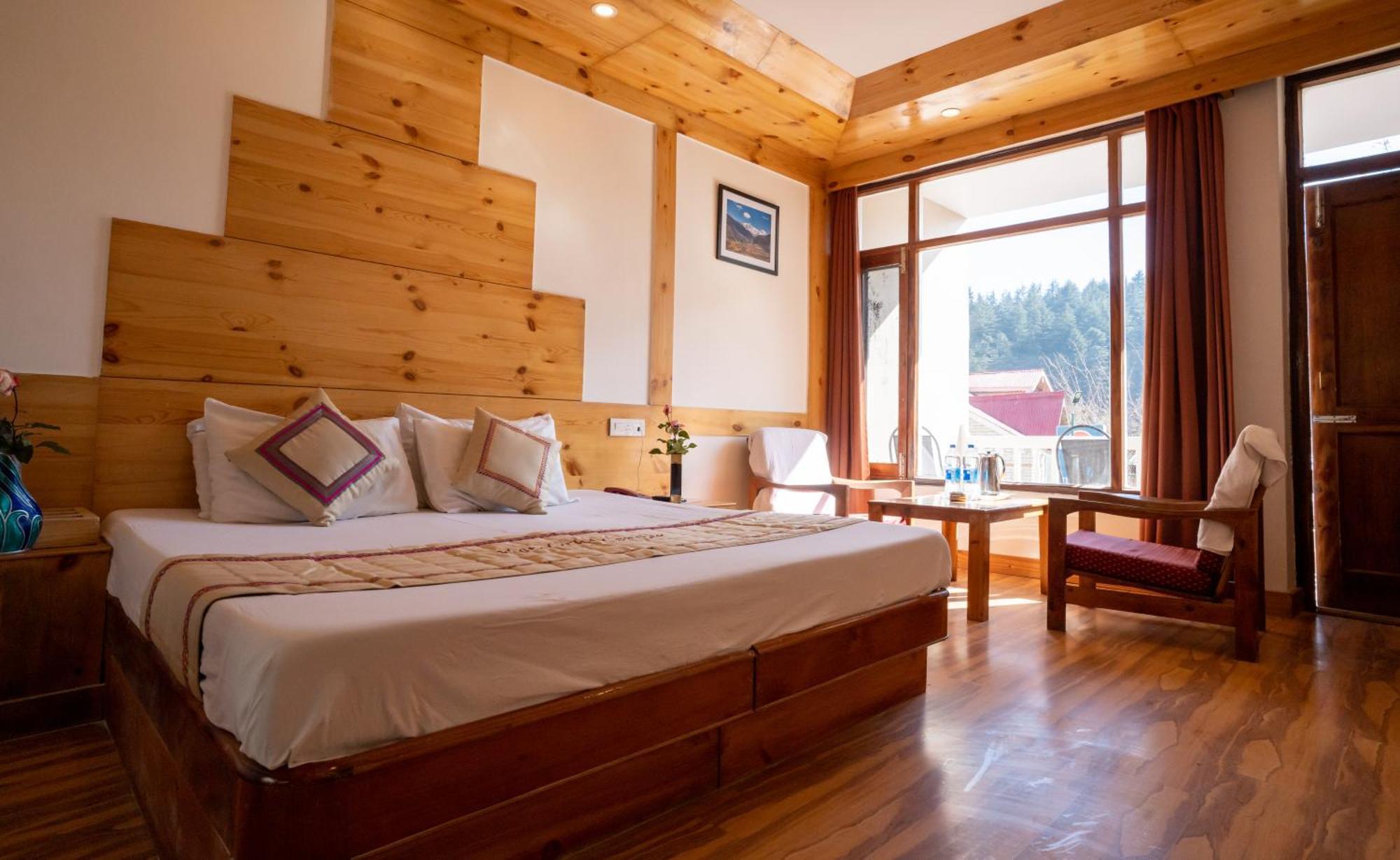 The Conifer Hotel Manali  Bagian luar foto
